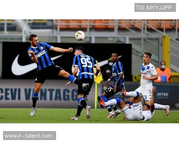 探寻世界顶级足球运动员成长历程与技战术风格特点深度解析全面展示 探寻世界顶级足球运动员成长历程与技战术风格特点深度解析全面展示