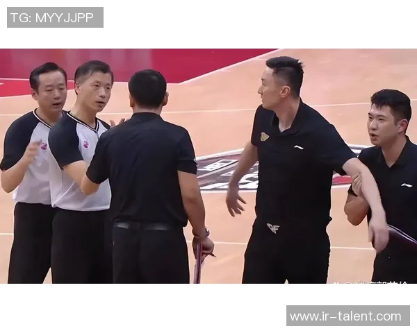 杜锋带领广东队崛起之路：从球员到教练的坚韧与创新探索